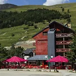 Les 2 Alpes L'oree Des Pistes Отель