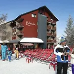 Отель Les 2 Alpes L'oree Des Pistes