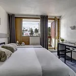 Les 2 Alpes L'orée Des Pistes Hotel 3*