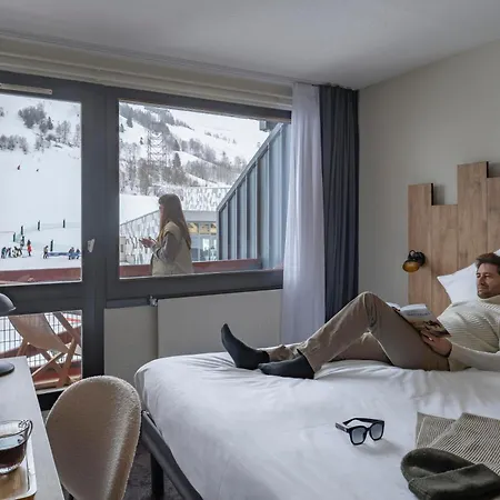 Hotel Les 2 Alpes L'oree Des Pistes Les Deux Alpes