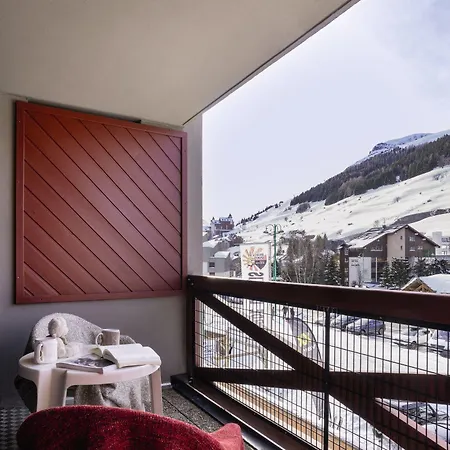 Отель Les 2 Alpes L'oree Des Pistes
