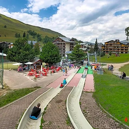 Les 2 Alpes L'oree Des Pistes 3* 莱德萨阿尔卑斯